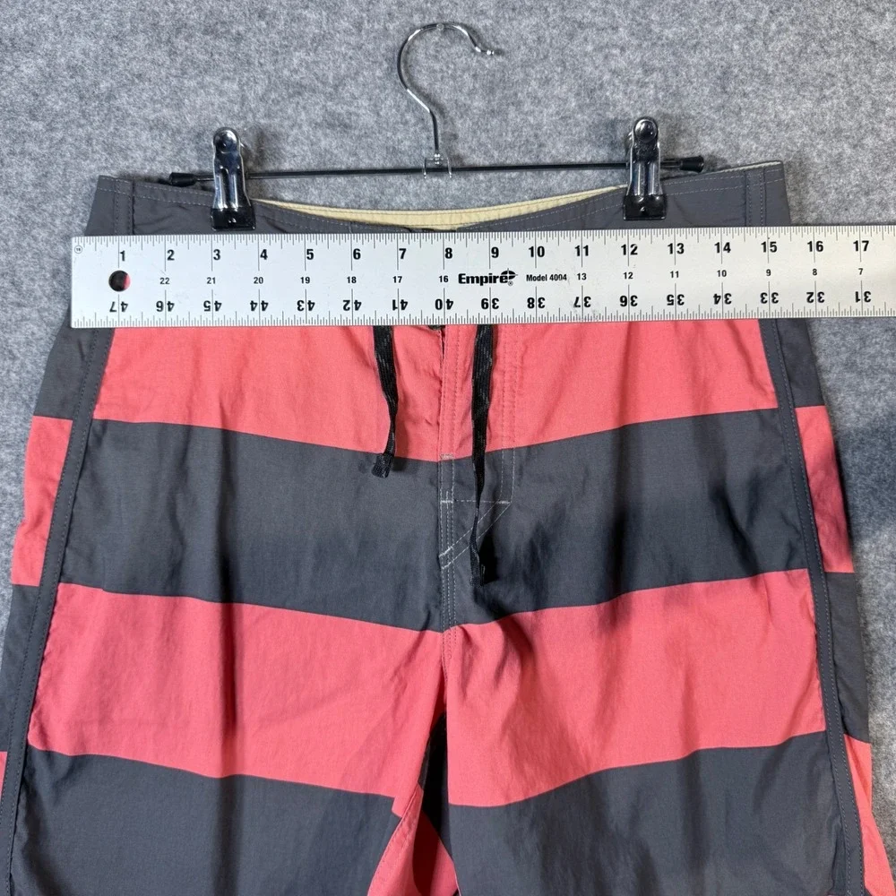 Patagonia Mens Swim Trunks‎ Board Shorts Striped Gray Coral Size 29